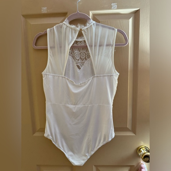 White lace bodysuit - Picture 2 of 3